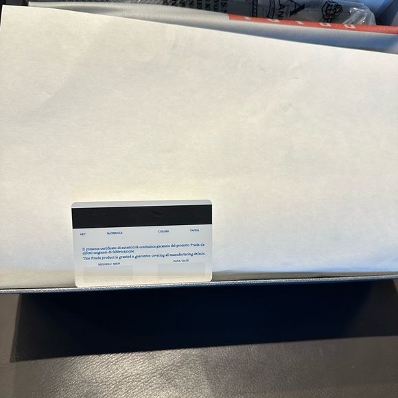 Prada sneakers. Size 42. New - Picture 7 of 13